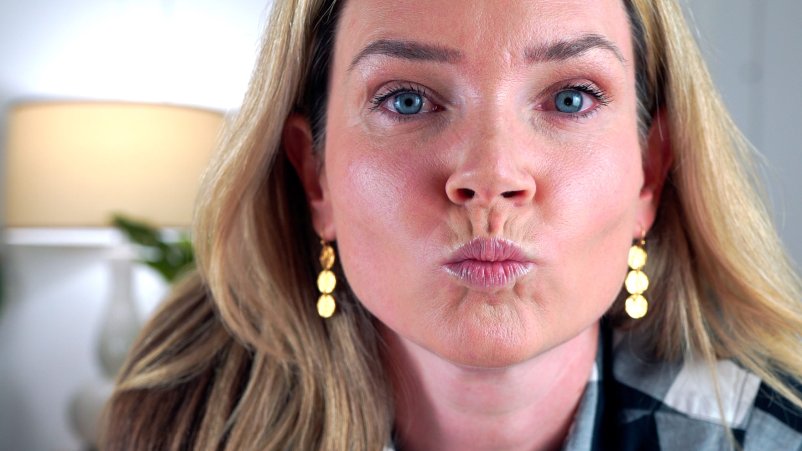 Lip Blushing: Semi-Permanent Lip Tint