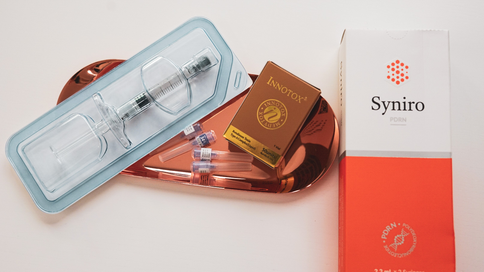 TOXIN Platysmal Bands and Syniro Mesotherapy