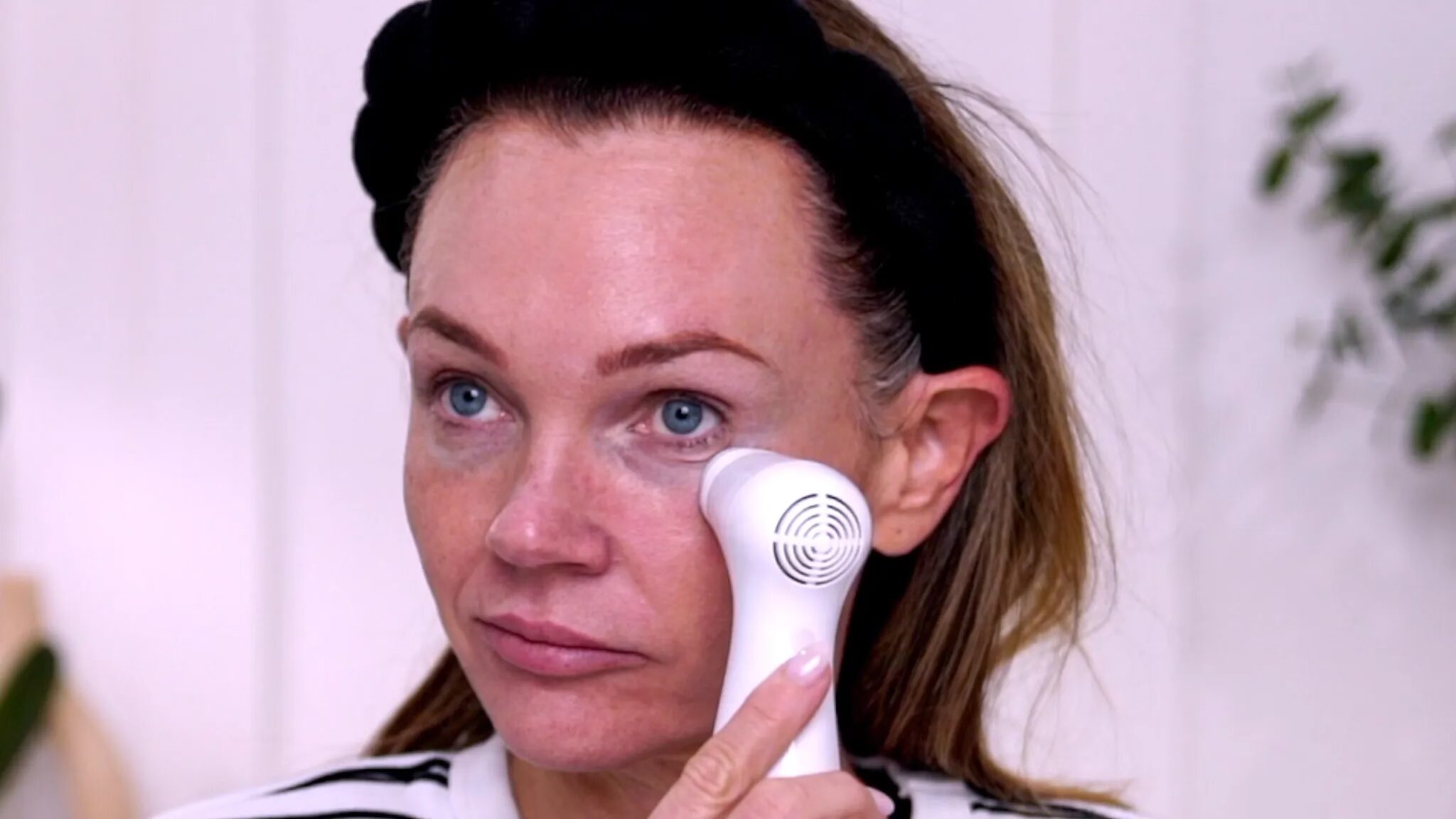 Top 25 Skincare, Beauty & Haircare Gifts You Need This Christmas! 🎄 - treatment image
