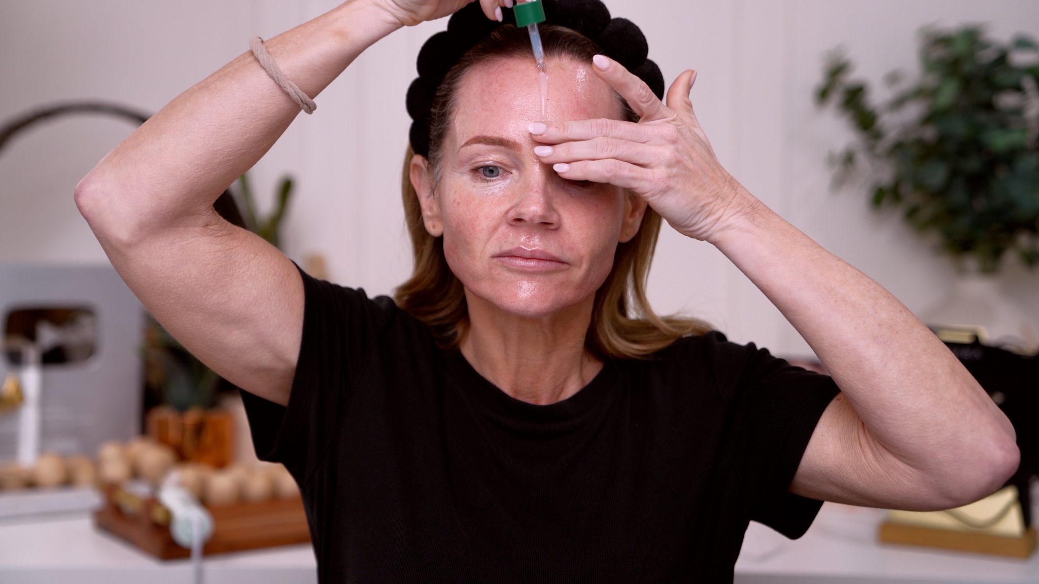 Dewy, Plump Skin at Home! LIVE Microneedling for a Glass Skin Glow - treatment image