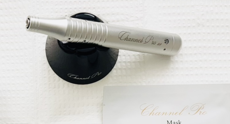 CHANNEL PRO PEN MICRONEEDLING w/Power Blue GHK/Nad+
