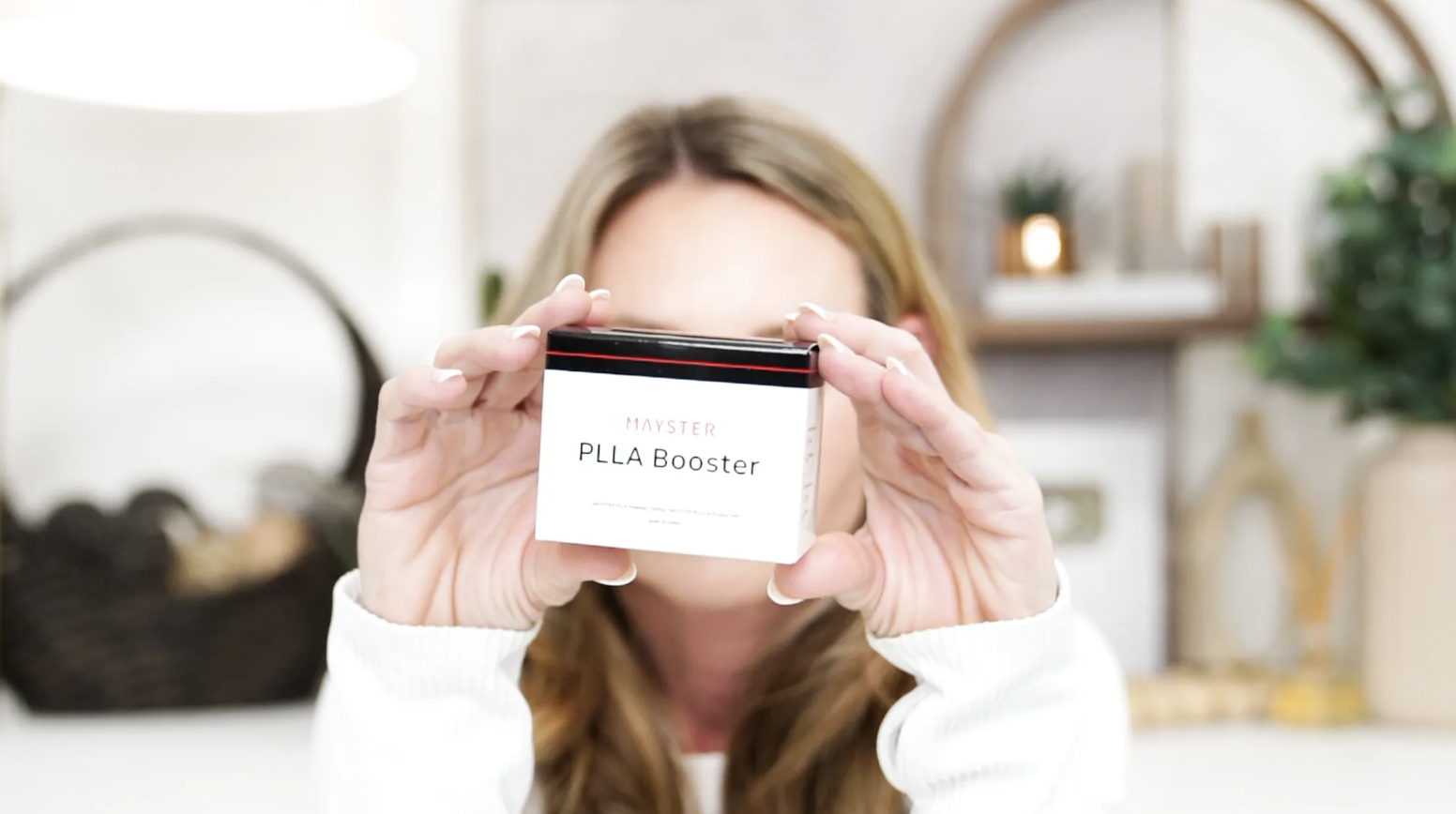Scalp Microneedling with Mayster PLLA Booster - treatment image