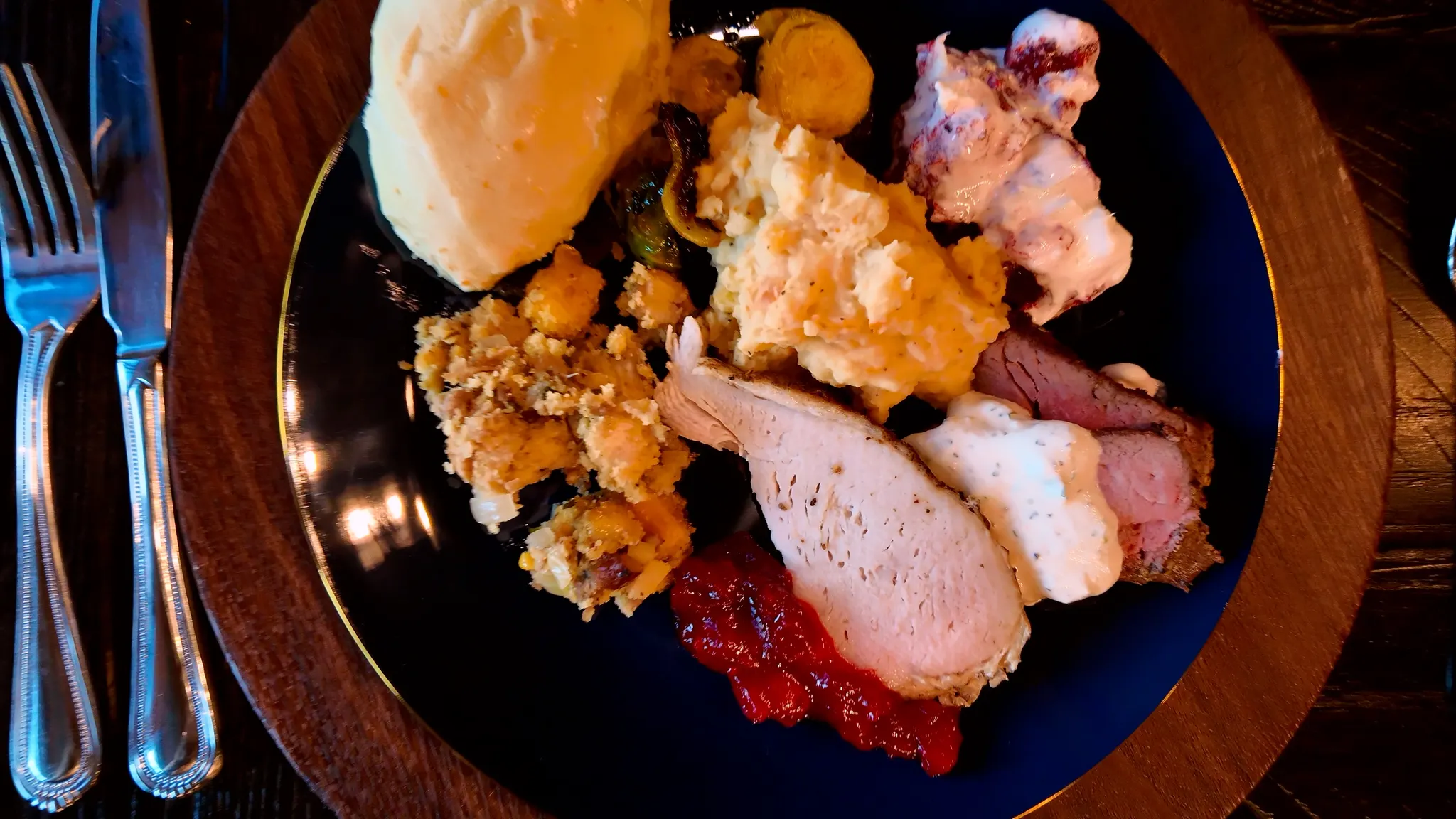 Thanksgiving in Tahoe 2025 | Our Family of 30 at Moonhaven Lodge (Travel Guide + Itinerary) - treatment image
