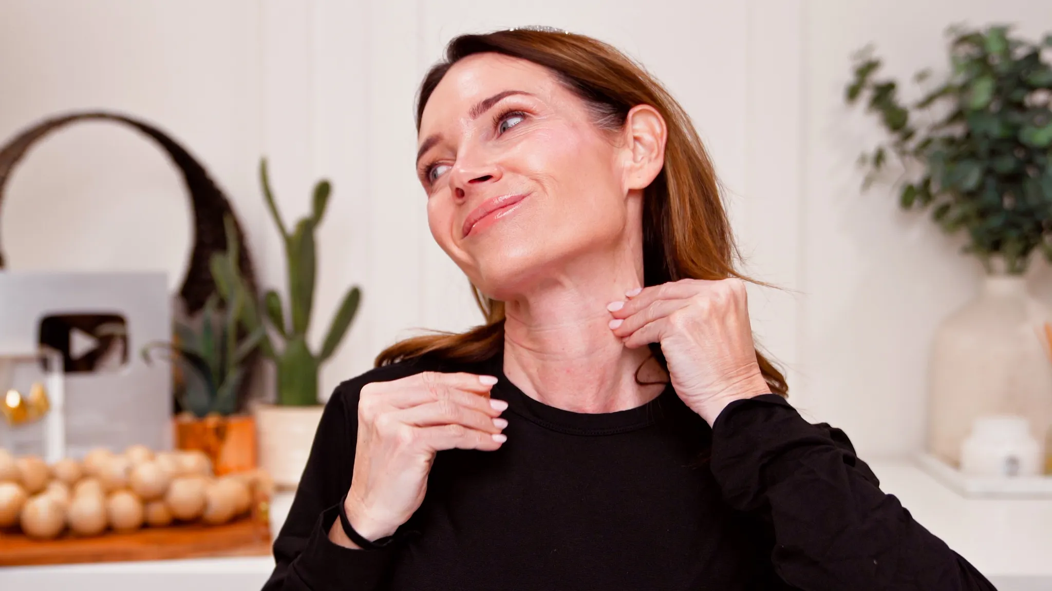 Rejuner Red Mesotherapy for Crepey Neck Skin — Complete Treatment Guide (Results + What to Expect)