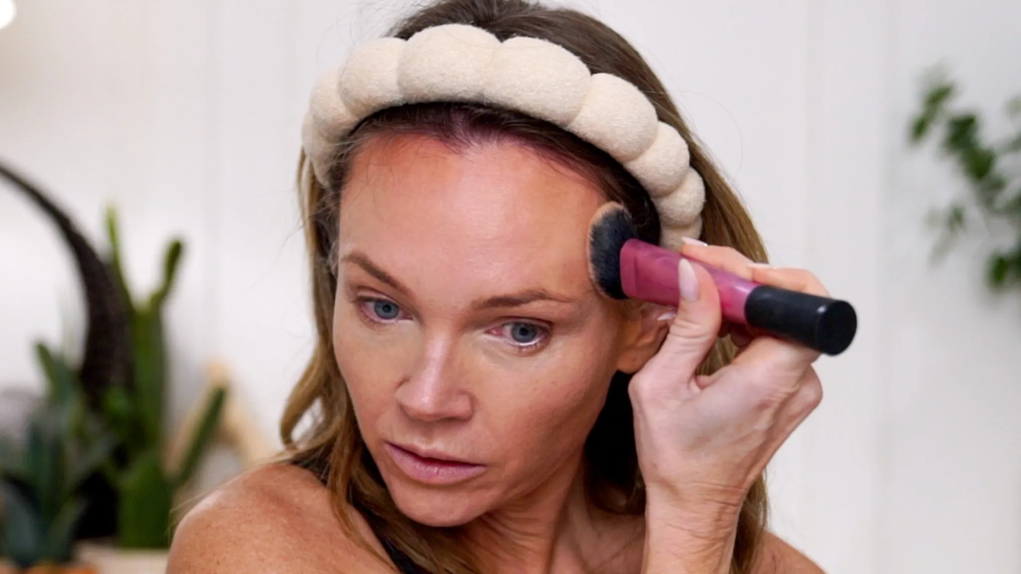 LIVE: Holiday Glow-Up with Glycolic Mask & Microneedling Dr. Pen + Curenex - treatment image