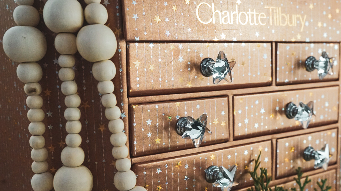 DAY 1 Natural Kaos Holiday Giveaways! Charlotte Tilbury Advent Jewel Box!🎁 - treatment image