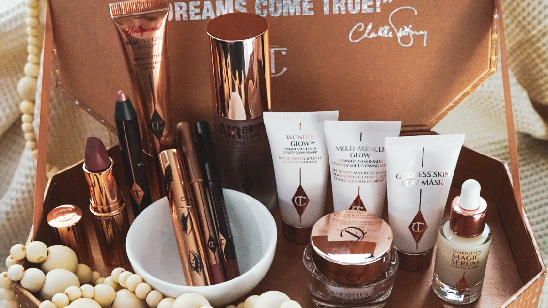 DAY 1 Natural Kaos Holiday Giveaways! Charlotte Tilbury Advent Jewel Box!🎁 - treatment image