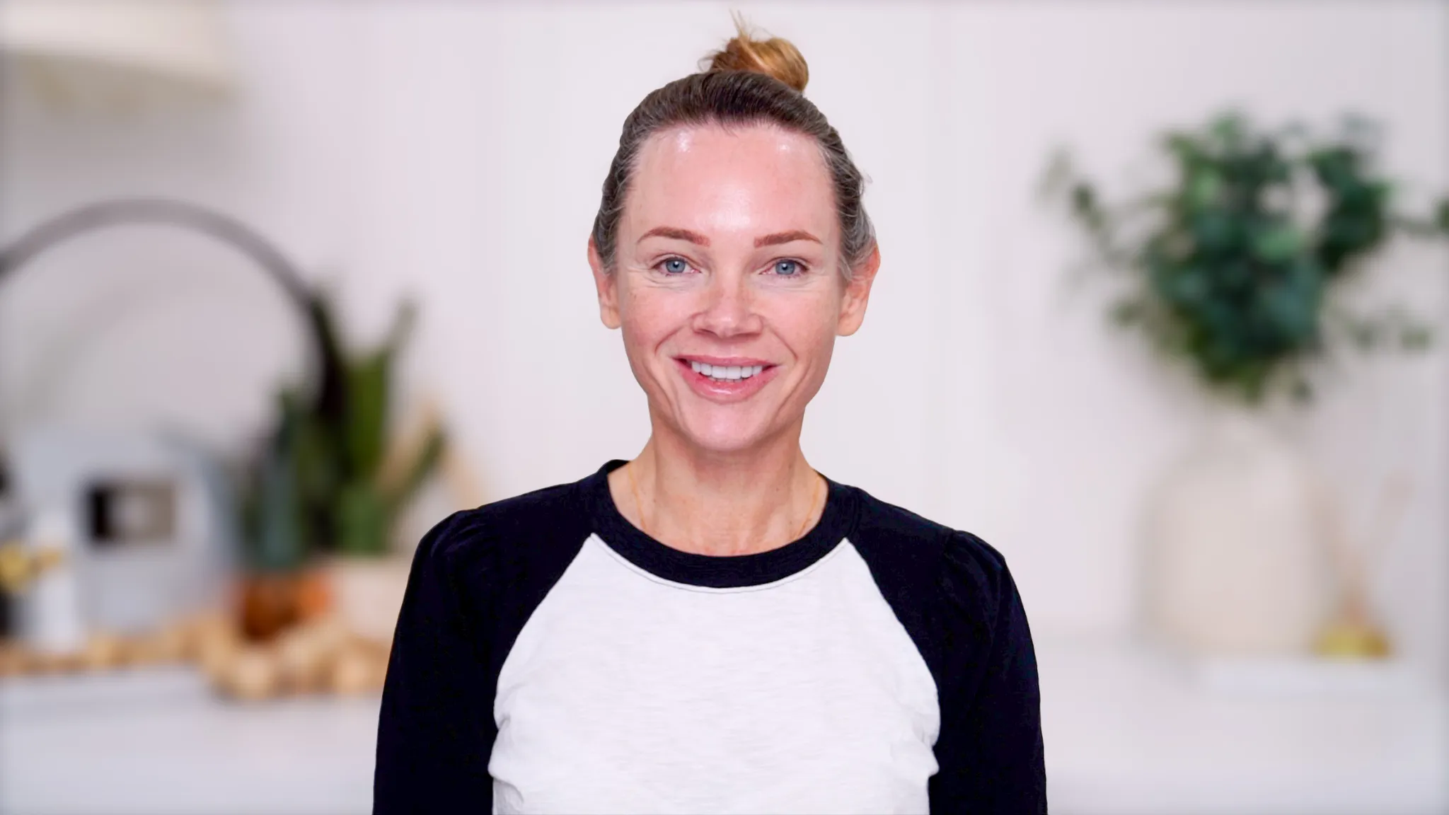 Do I Need a Facelift? Join Me for My Consultation Experience & Cost! - treatment image