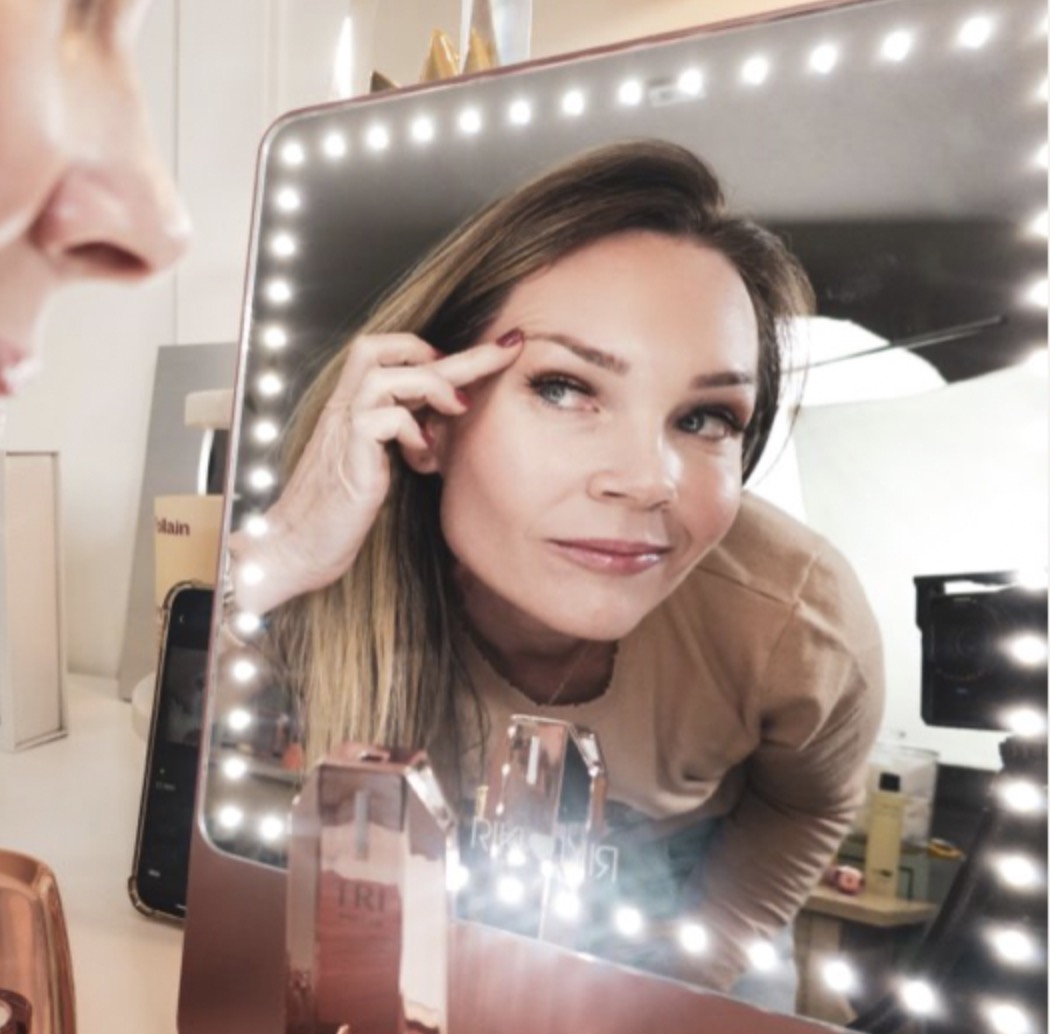 CYBER MONDAY DEALS 2023 BEAUTY PRODUCTS AND DEVICES - treatment image