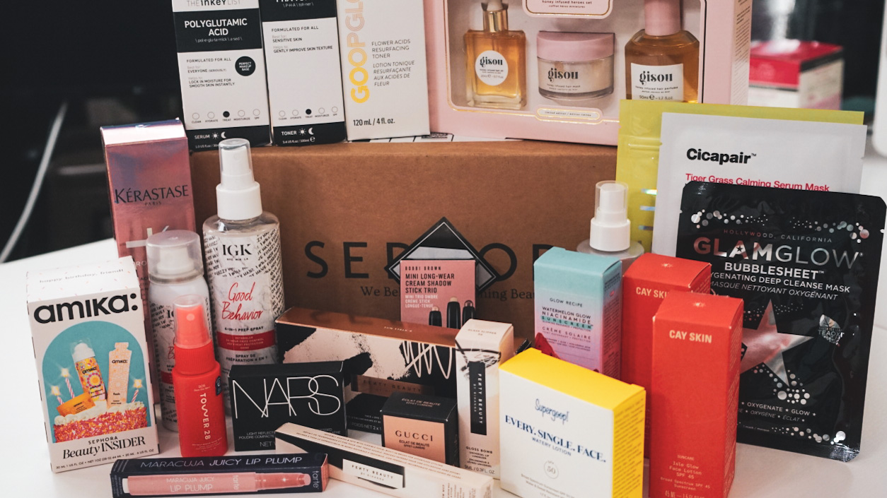 HOliDAY GIFT GUIDE 2022 π - treatment image