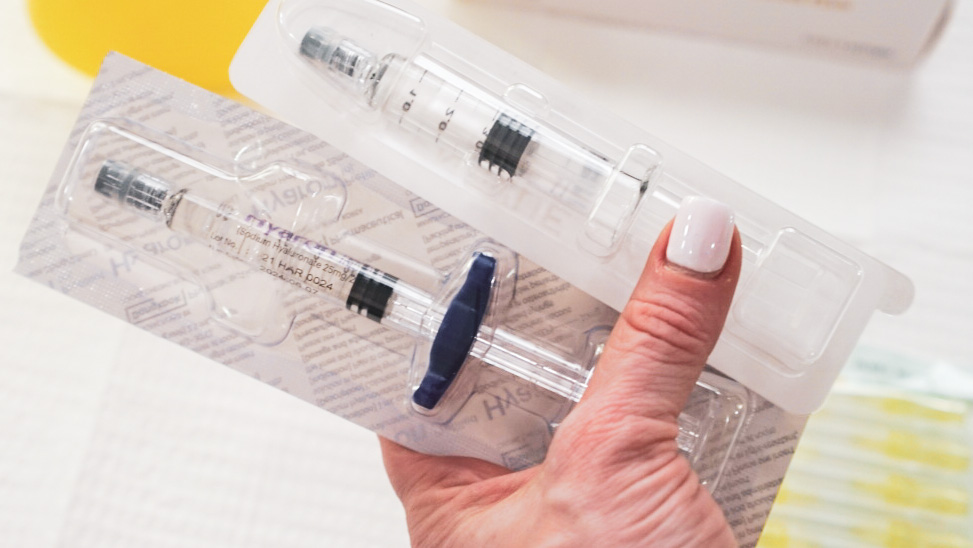 Regenovue Aqua Shine Plus Mesotherapy and PCL Threads - treatment image