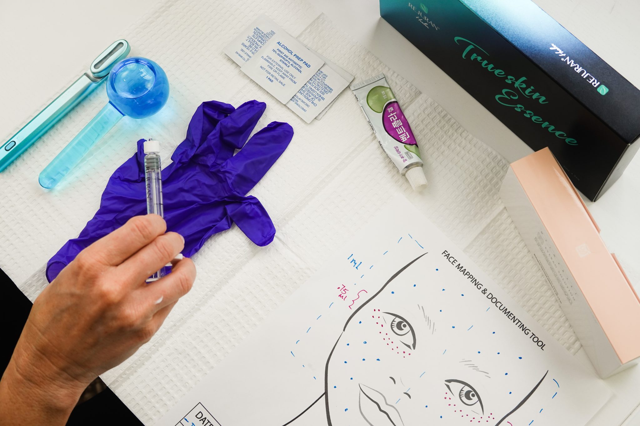 REJURAN HEALER | DERMAHEAL EYE BAG SOLUTION - treatment image