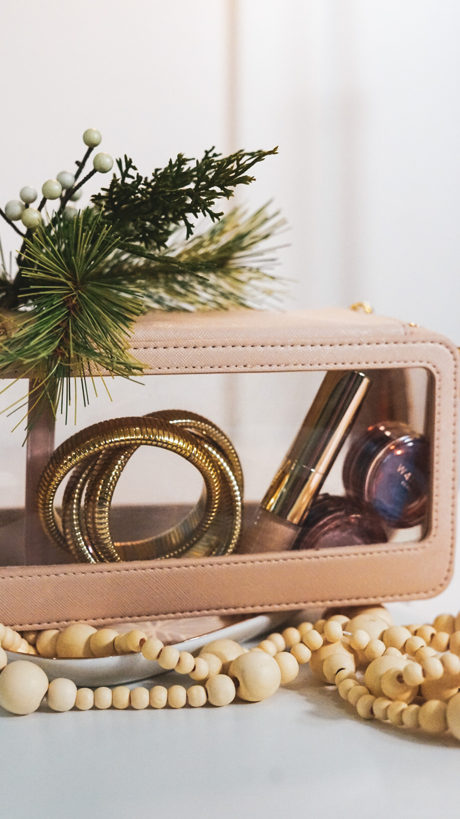 My Holiday Gift Guide 2021 🎁 - treatment image