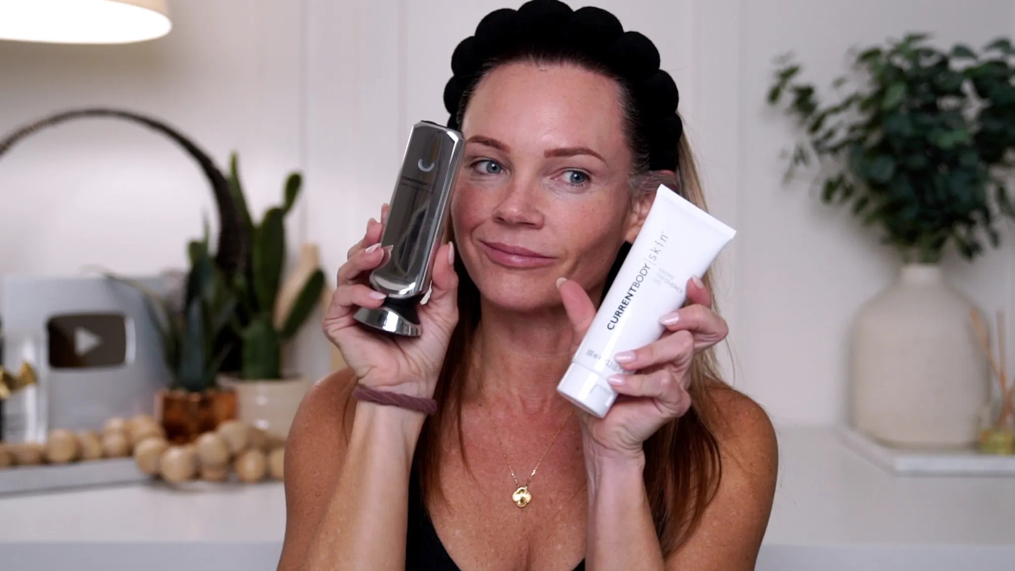 Top 25 Skincare, Beauty & Haircare Gifts You Need This Christmas! 🎄 - treatment image