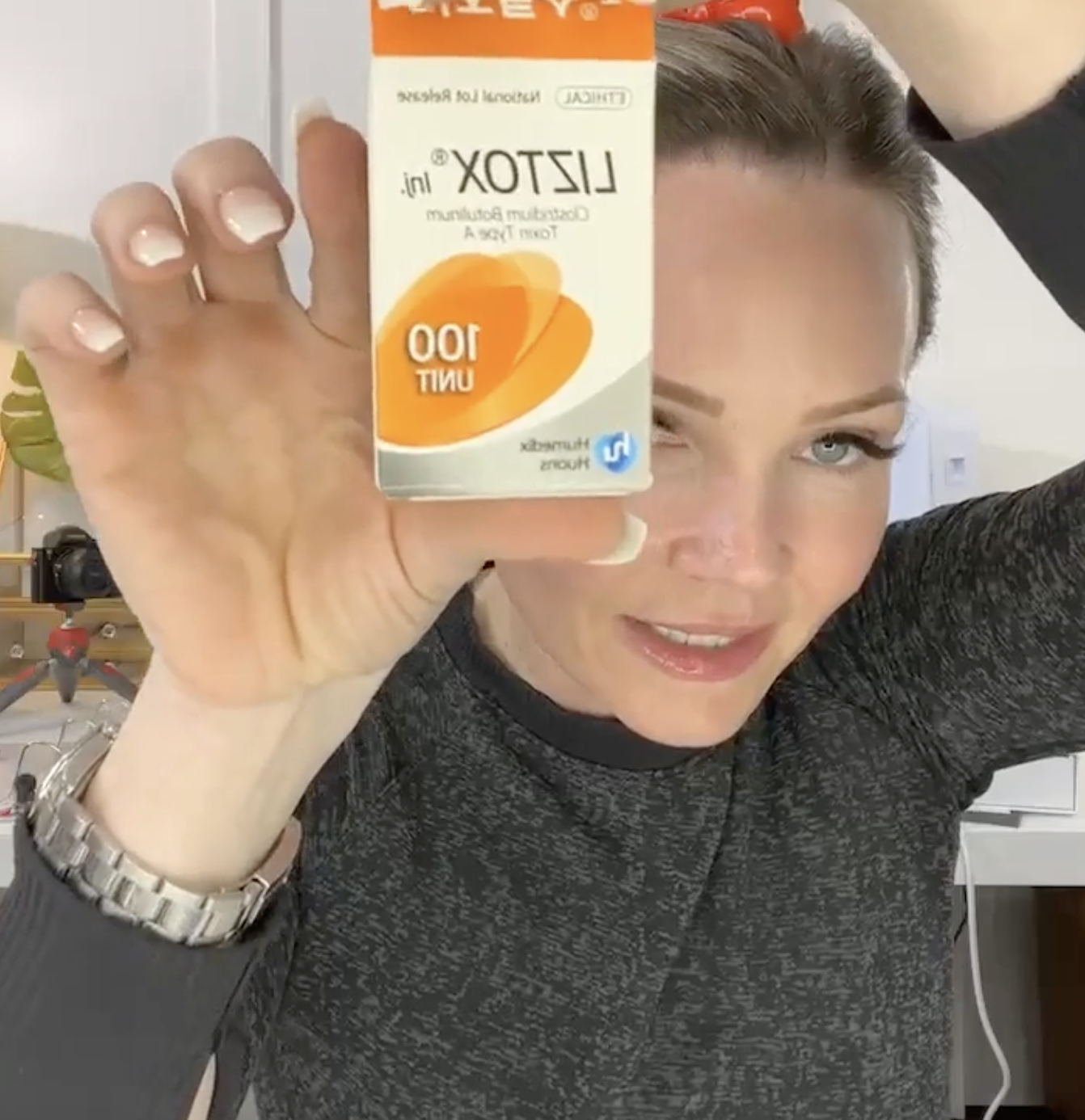 LizTox Toxin Treating My Neck - treatment image