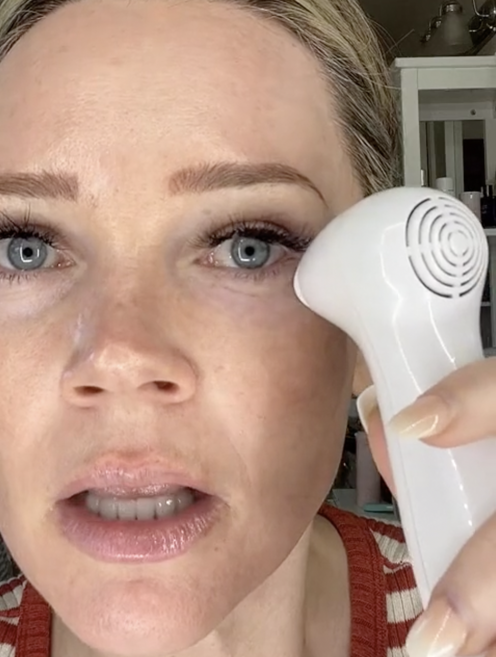 The Ordinary Exfoliating Peeling Solution - treatment image