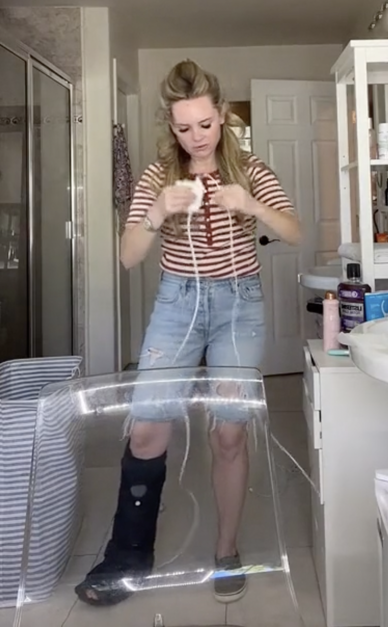 The Ordinary Exfoliating Peeling Solution - treatment image