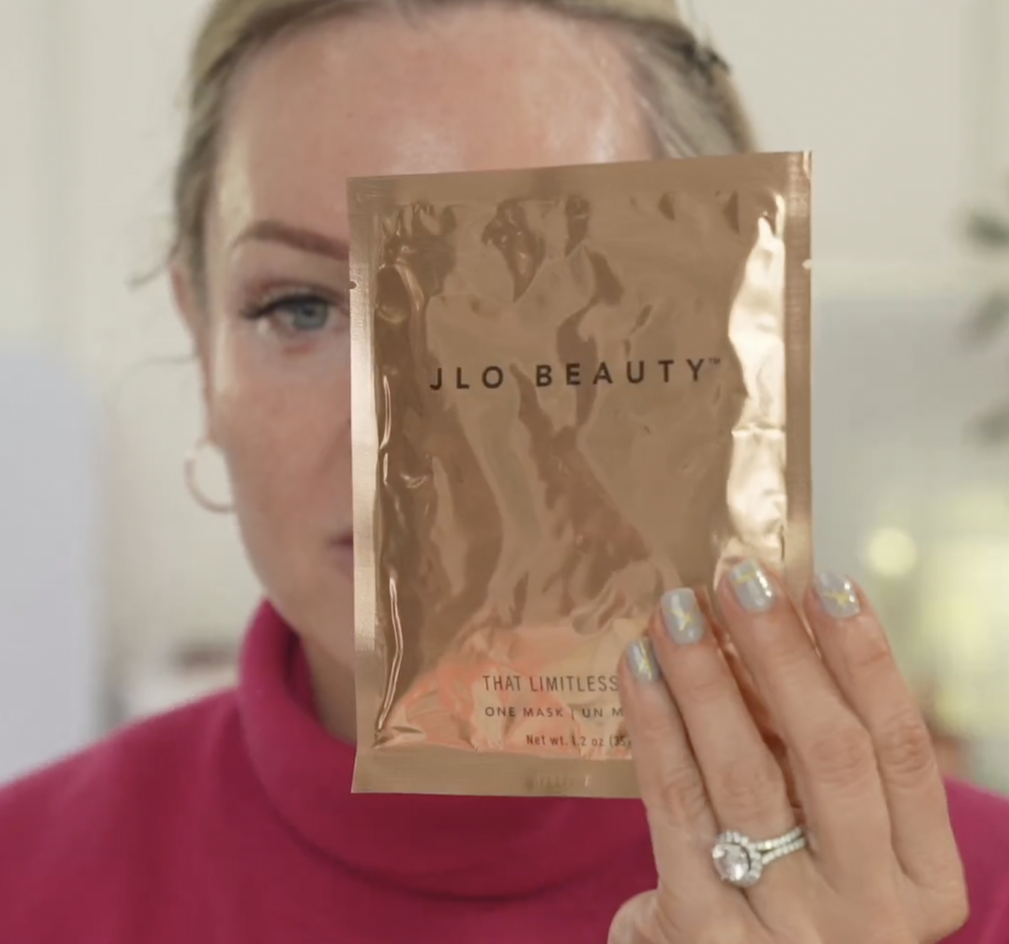 VALENTINE’S DAY GIFTS 2023 FOR HER - treatment image