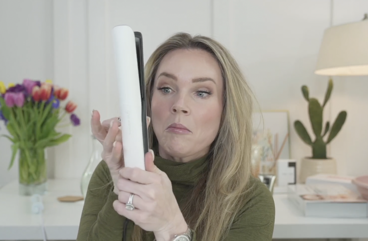 Cle de Peau FOUNDATION, CELIMAX KBEAUTY, GHD STRAIGHTENER REVIEW - treatment image