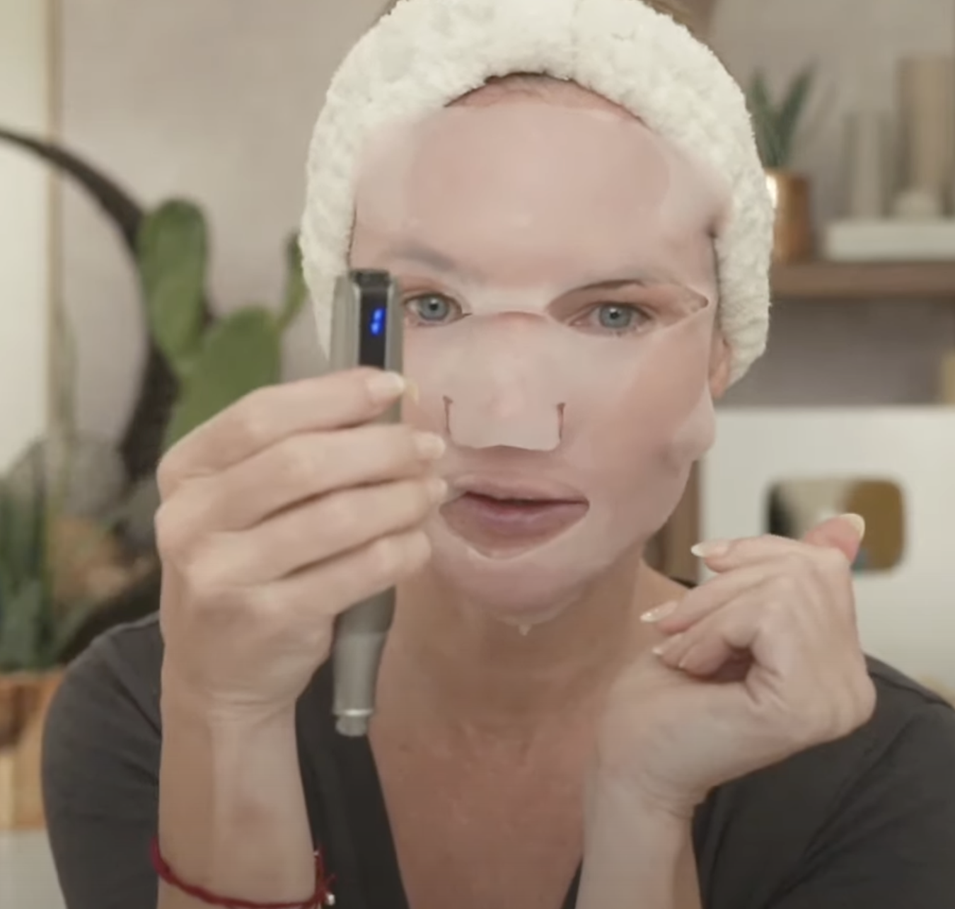 Dr.Pen Ultima M8S Microneedling Pen - treatment image