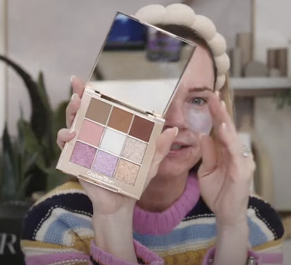 HOLIDAY MAKEUP CHARLOTTE TILBURY BEAUTYVERSE PALETTE - treatment image