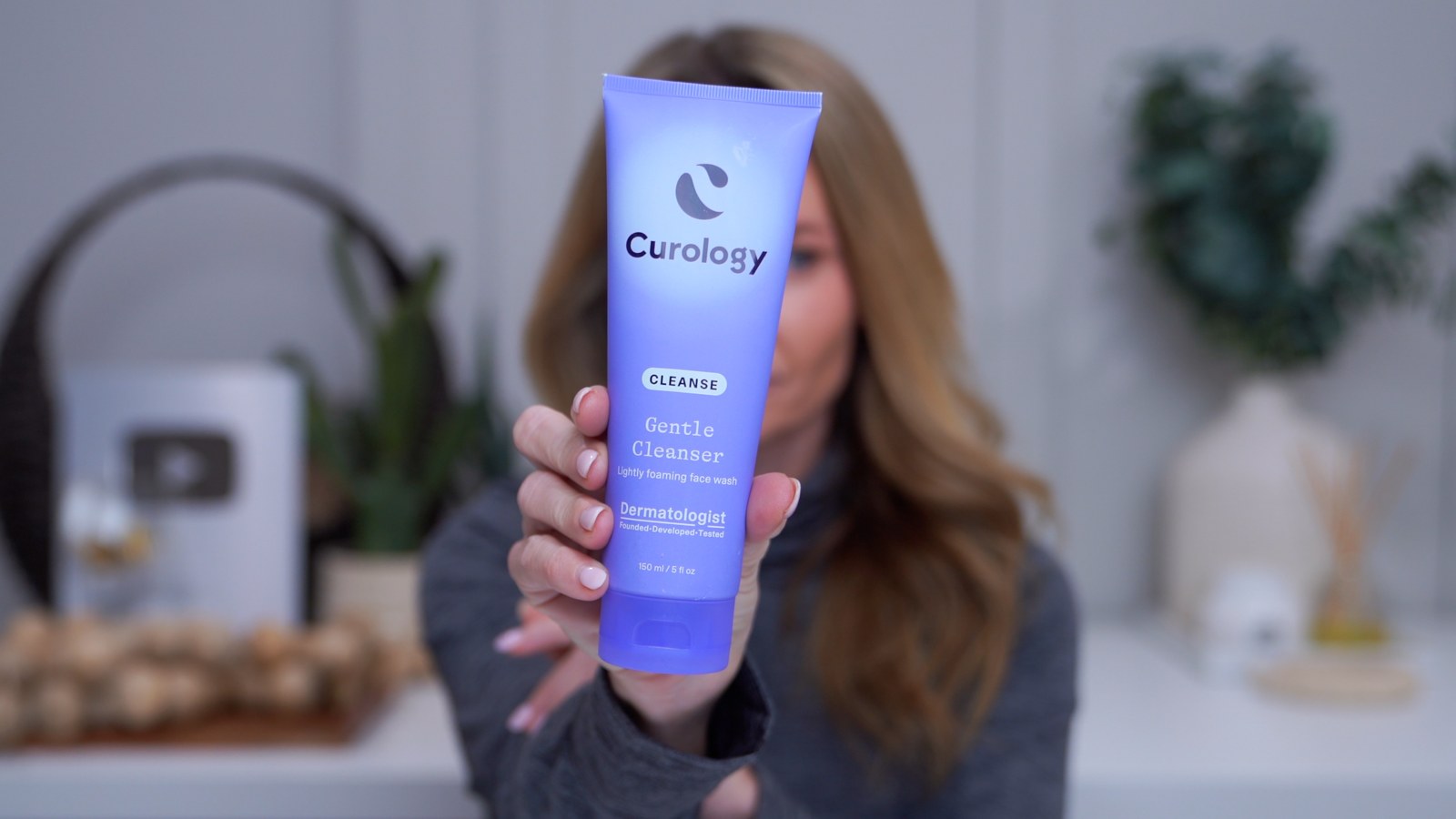 Curology Gentle Cleanser: my evening cleansing step.